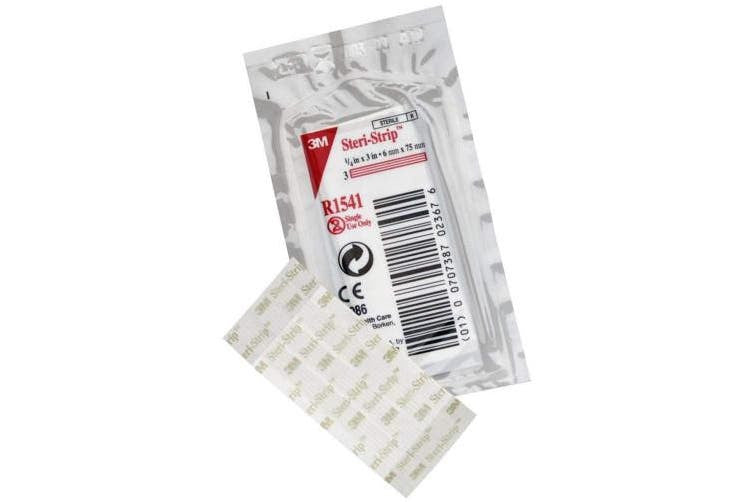 Steri Strip Reinforced Adhesive Skin Closures 6mmx75mm Skin Model R1541